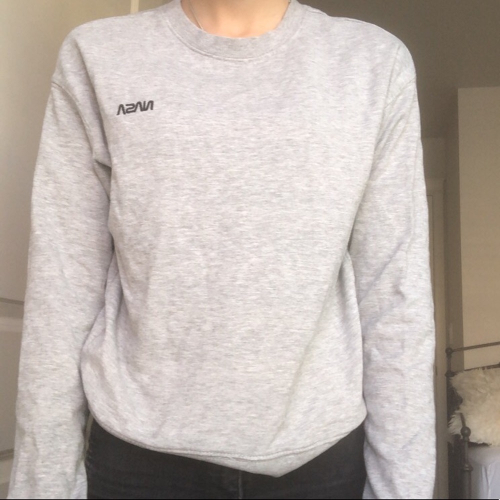 gray sweatshirt from h&m